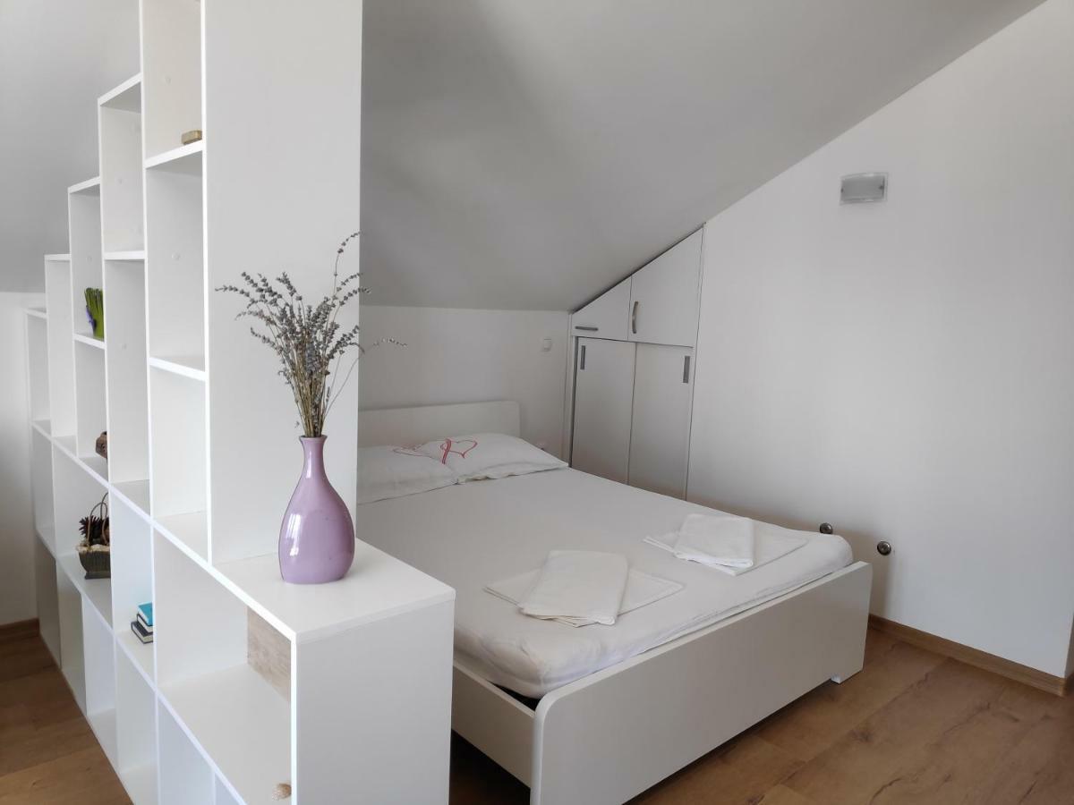 Apartman Anicic Podaca Exterior foto